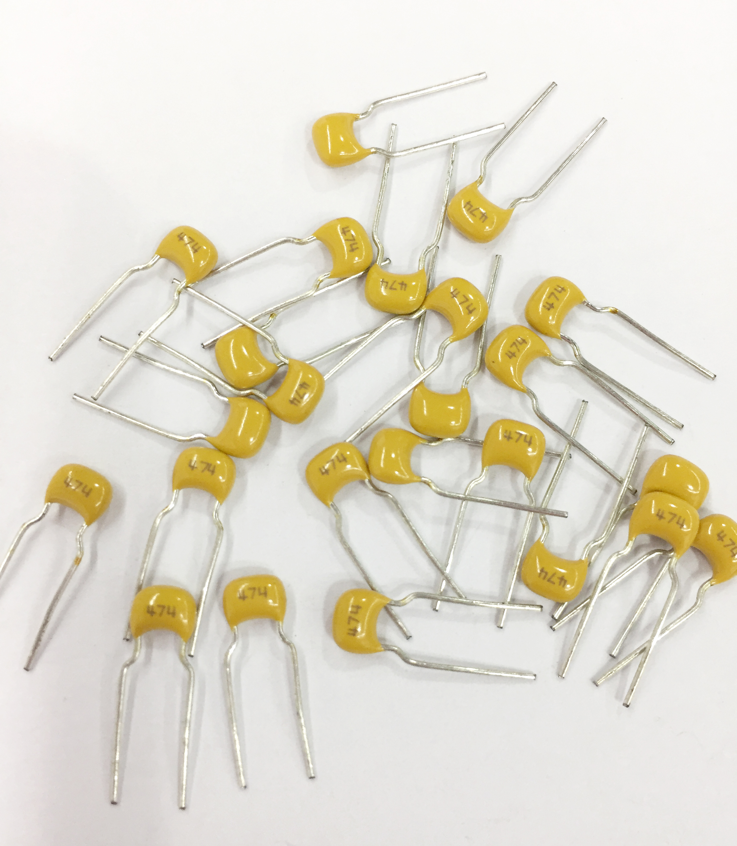 獨(dú)石電容器474K組合